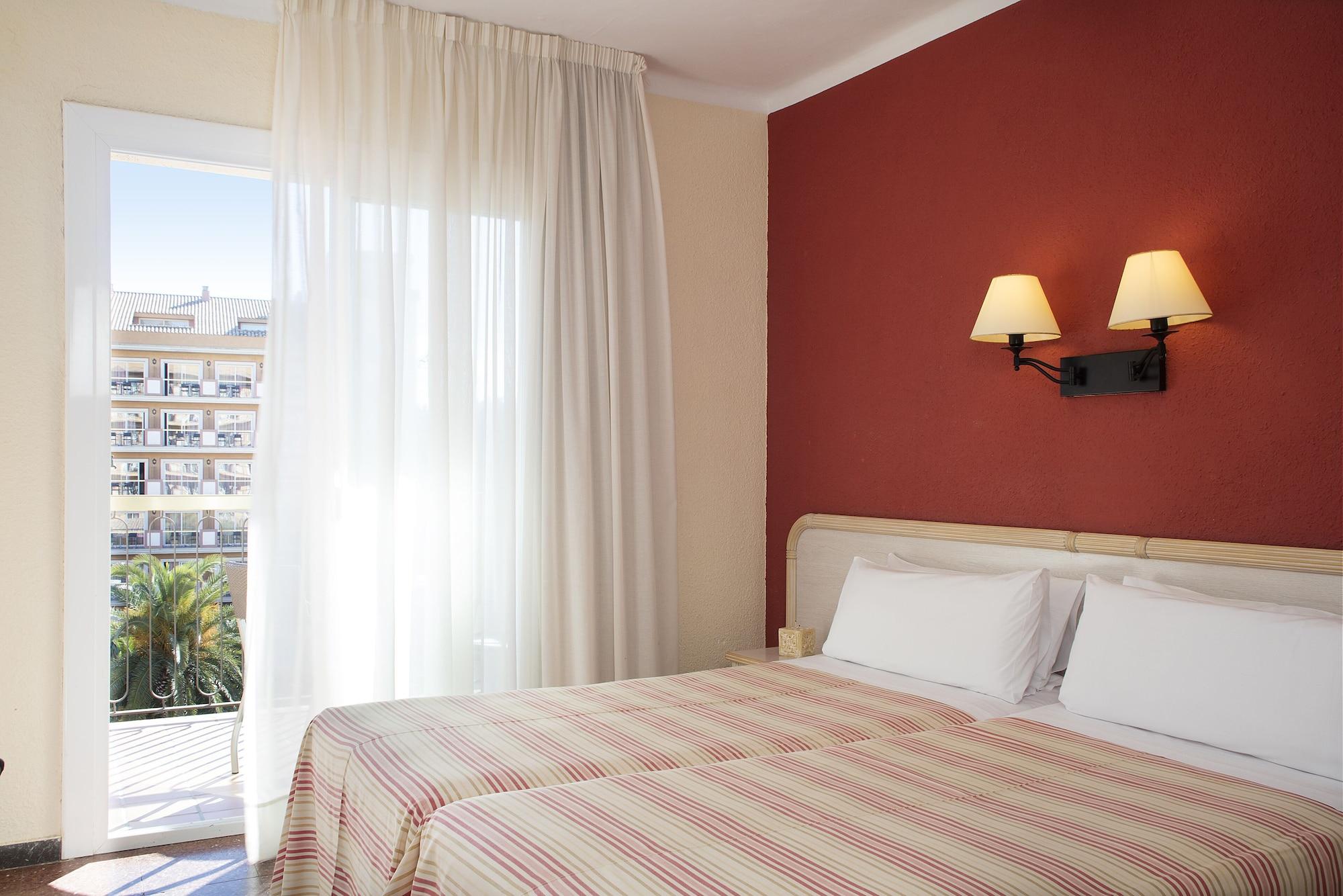 Luna Park Hotel Yoga & Spa Малграт де Мар Екстериор снимка